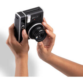 Instantní fotoaparát Fujifilm Instax mini 40 černý

 obrázek produktu 9 z 14