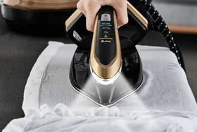 Žehlicí systém Tefal GV9823E1 

 obrázek produktu 6 z 8