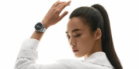 Chytré hodinky Xiaomi Watch S3 stříbrná barva
