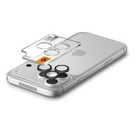 Tvrzené sklo Spigen tR EZ Fit Optik Pro na Apple iPhone 18 Pro Max/18 Pro (2 ks) černé

 obrázek produktu 3 z 5