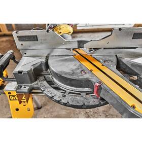 Pila pokosová Dewalt DCS781N (bez baterie) 

 obrázek produktu 7 z 7