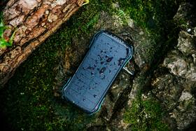 Powerbanka LAMAX Journey 12 000mAh černá/tyrkysová

 obrázek produktu 7 z 10