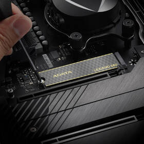 SSD ADATA Legend 860 1TB PCIe Gen4 x4 černá barva

