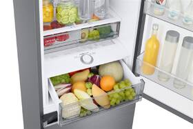 Chladnička s mrazničkou Samsung RB38C776ASR/EF stříbrná barva
