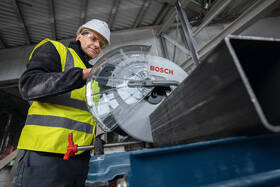 Pila na kov Bosch Professional GCD 18V-355 (bez baterie) 

 obrázek produktu 5 z 9