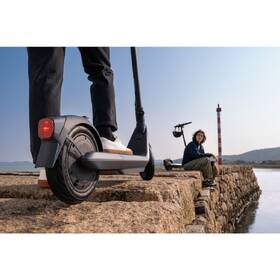 Elektrická koloběžka Segway E2 Pro E černá

 obrázek produktu 27 z 35