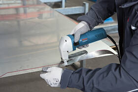 Nůžky na plech Bosch Professional GSC 75-16 

 obrázek produktu 3 z 5