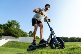 Elektrická koloběžka Xiaomi Scooter 6 černá/šedá

 obrázek produktu 13 z 13