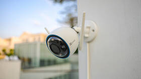 IP kamera EZVIZ H3 2K bílá barva
