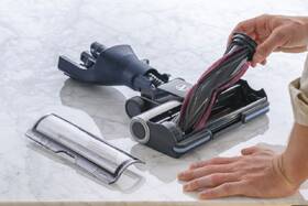 Tyčový vysavač Hoover HFX20P 011 černý

 obrázek produktu 21 z 39