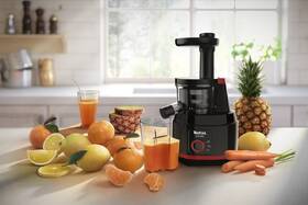Odšťavňovač Tefal ZC150838 Juiceo černý

 obrázek produktu 7 z 7