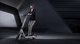 Elektrická koloběžka Xiaomi Scooter 6 Max černá/šedá

 obrázek produktu 8 z 10