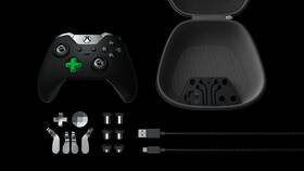 Herní konzole Microsoft 1TB Elite Bundle černá barva
