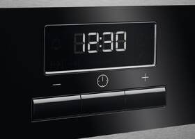 Trouba AEG BEB351110B černá

 obrázek produktu 4 z 6