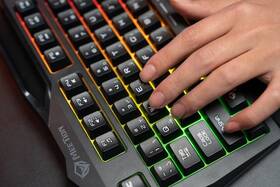 Klávesnice s myší Meetion C490, US layout + headset + mouse pad podložkou a sluchátky černá

 obrázek produktu 12 z 19