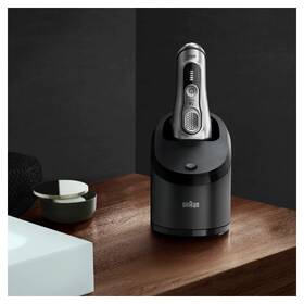 Holicí strojek Braun 9390cc 

 obrázek produktu 5 z 11