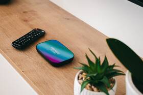 Multimediální centrum XtendLan Android box HK1 černý/modrý

 obrázek produktu 10 z 12