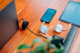 Kabel Verbatim Sync & Charge USB-C/USB-C 60W 1,2m černý

 obrázek produktu 4 z 4