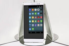 Mobilní telefon Lenovo PHAB Plus 6,8" 32GB - Platinum stříbrný

 obrázek produktu 1 z 1