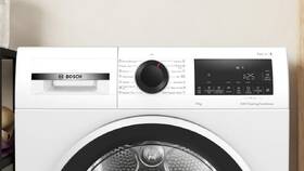 Sušička prádla Bosch WQG245D4BY bílá barva
