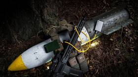 Kabel Tactical Fat Man 2.0 USB-C/USB-C 1m žlutý

 obrázek produktu 2 z 3