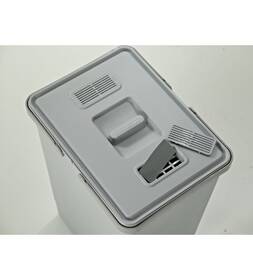 Odpadkový koš Elletipi Cover BIG, 18 l, 34 × 22,5 × 30 cm šedý

 obrázek produktu 4 z 5