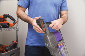 Tyčový vysavač Black-Decker BHFEV182CP-QW (s baterií) 

 obrázek produktu 18 z 22