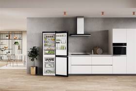 Chladnička s mrazničkou Whirlpool W7X 82O K černá

 obrázek produktu 11 z 13