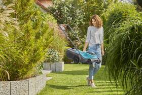 Sekačka Gardena 14630-20 (s baterií) 

 obrázek produktu 2 z 3