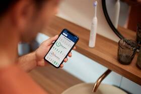 Zubní kartáček Philips HX7410/02 bílý

 obrázek produktu 6 z 16