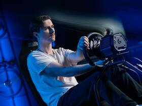 Závodní kokpit Next Level Racing RC ESSENTIAL Simulator Cockpit černý

 obrázek produktu 9 z 9