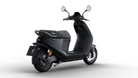 Elektroskútr Segway E300SE černý

 obrázek produktu 4 z 24