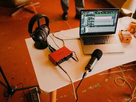 Zvuková karta Focusrite Scarlett Solo Studio 4th Gen 

 obrázek produktu 3 z 4