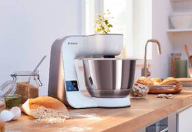 Kuchyňský robot Bosch MUM5XW10 
