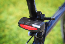 GPS lokátor Helmer LK 514 pro sledování bicyklů 
