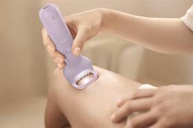 Epilátor Philips BRE728/00 fialový

 obrázek produktu 6 z 15