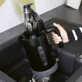 Rychlovarná konvice Clatronic WK 3840 černá

 obrázek produktu 4 z 12