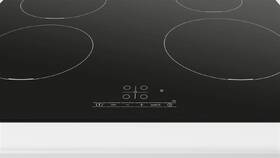 Indukční varná deska Bosch PUE611BB5D černá barva
