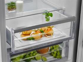 Chladnička s mrazničkou Electrolux LNC7ME34X1 nerez

 obrázek produktu 3 z 9