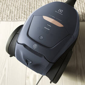 Podlahový vysavač Electrolux PD82-8DB modrá barva
