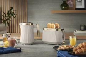 Rychlovarná konvice RUSSELL HOBBS 26751-70 Brontë Stone krémová

 obrázek produktu 7 z 12