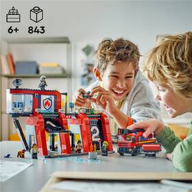 Stavebnice LEGO® City 60414 Hasičská stanice s hasičským vozem 

 obrázek produktu 5 z 9