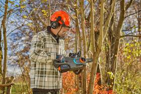 Řetězová pila Gardena PowerSaw 250/18V P4A (s baterií) 
