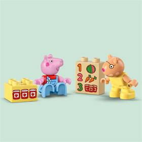 Stavebnice LEGO® DUPLO® Prasátko Peppa 10468 Traktor a tržnice 

 obrázek produktu 6 z 9
