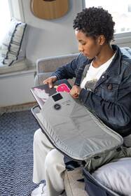 Batoh Peak Design Travel Backpack 30L modrá barva
