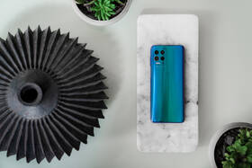 Mobilní telefon Motorola Moto G100 5G modrý

 obrázek produktu 6 z 7