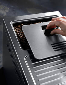 Espresso De'Longhi ECAM 650.75 MS stříbrné

 obrázek produktu 17 z 34