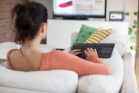 Klávesnice Logitech K400 Plus, US 

 obrázek produktu 6 z 9