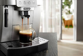 Espresso De'Longhi ECAM 220.31 SSB černá barva
