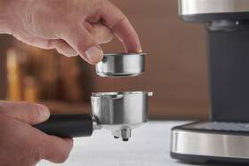 Pákový kávovar RUSSELL HOBBS Heaton 28700-56 černý/nerez

 obrázek produktu 22 z 32
